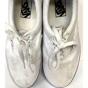 VANS Unisex - All White Canvas Low Top Skateboard Shoes - Size: 6.5Men/8Woman
